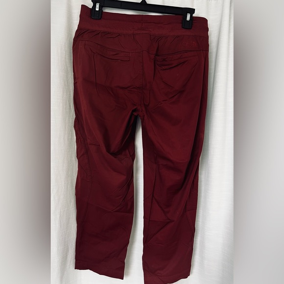 The North Face Pants & Jumpsuits The North Face Capri Pants Poshmark